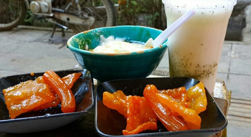 رستوران کافه فرنی حافظ شهر اصفهان 