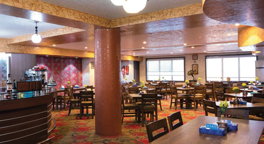 رستوران گردان هتل آسمان -  شهر اصفهان