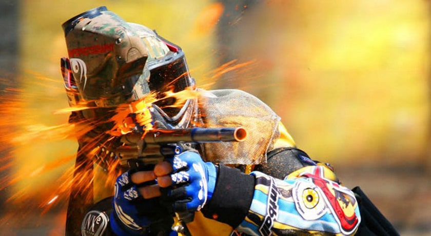  پینت بال جوان شهر اصفهان استان اصفهان