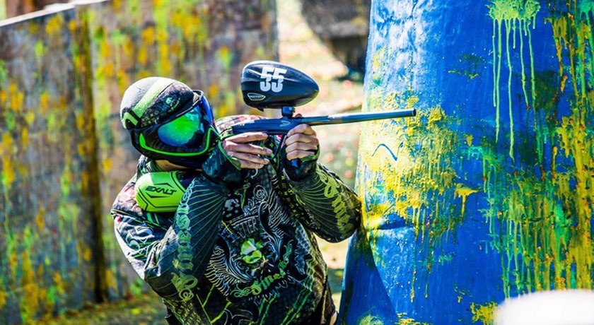  پینت بال جوان شهر اصفهان استان اصفهان