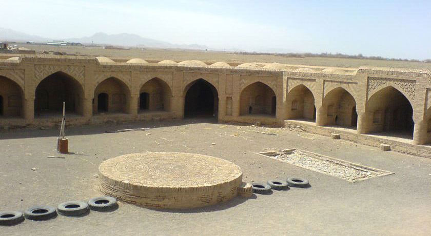  کاروانسرای نیستانک شهرستان اصفهان استان اصفهان