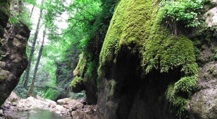  آبشار سیسنگان شهرستان مازندران استان نور