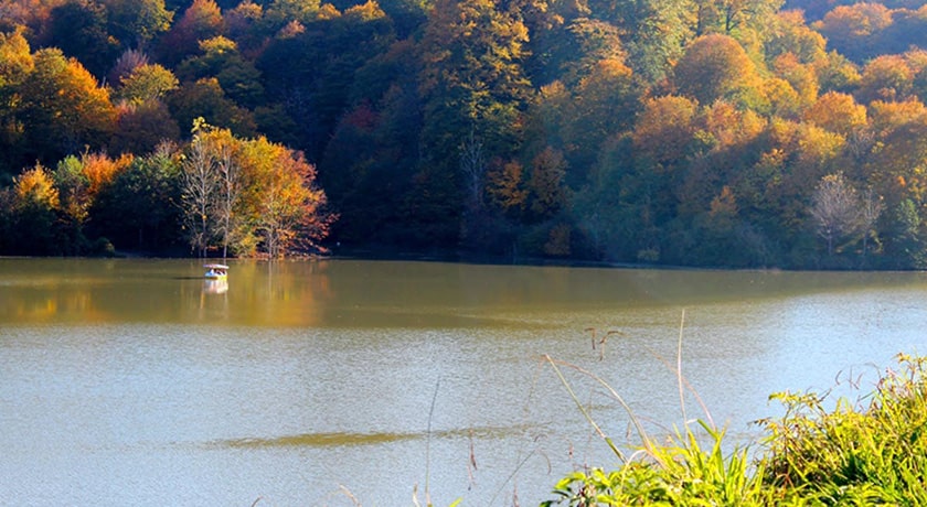 دریاچه الیمالات -  شهر نور