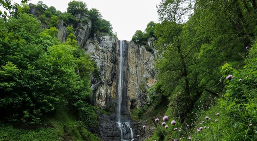 آبشار لاتون -  شهر گیلان