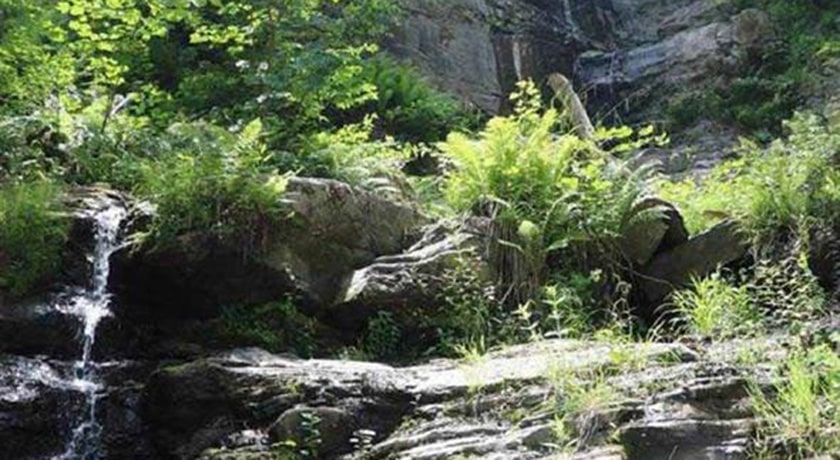 دره لاکره -  شهر شیرگاه