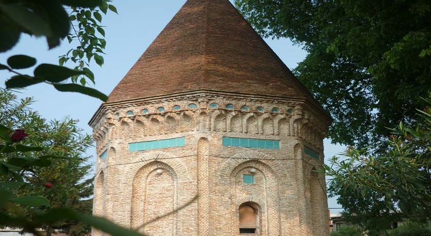  آرامگاه میر حیدر آملی شهرستان مازندران استان آمل