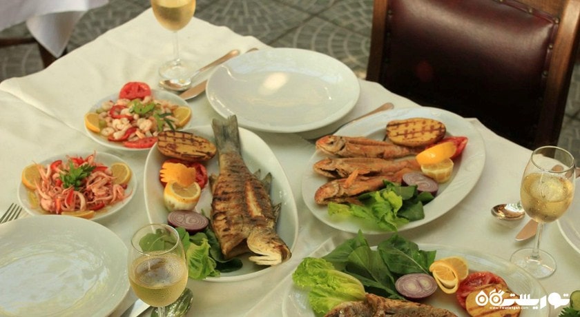 رستوران رستوران مزگیت شهر کوش آداسی 