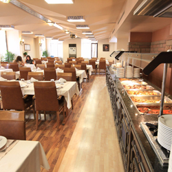 رستوران و بارهای هتل سلجوک مولانا