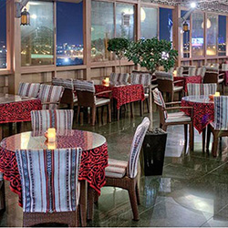 رستوران لا ترس تنت