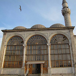 مسجد بازارشاه بلوط