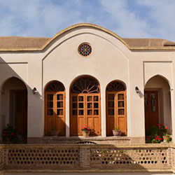 موزه منوچهر شیبانی (خانه کاج)