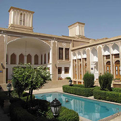 خانه کلاهدوزها (موزه آب یزد)