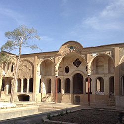 خانه تاریخی حسینی کاشانی