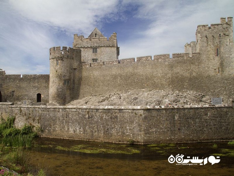 9- قلعه کهیر (Cahir Castle) در شهرستان تیپراری، ایرلند      