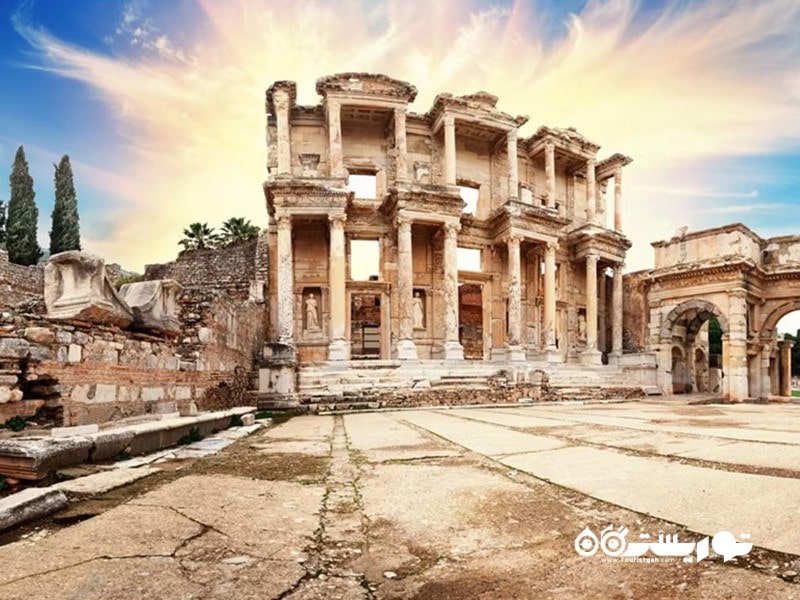 4. افسوس: یکی از بهترین شهرهای یونانی-رومی حفظ شده در تاریخ