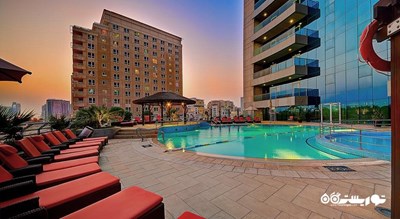 استخر روباز هتل کاپتورن دبی