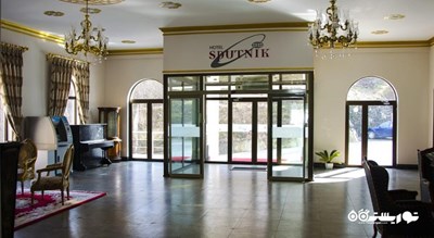 درب ورودی هتل اسپاتنیک باتومی