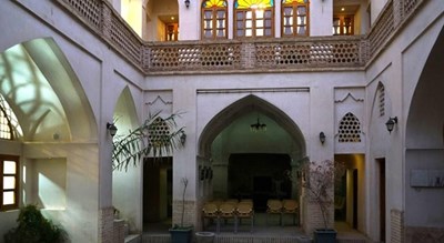 موزه منوچهر شیبانی (خانه کاج) -  شهر کاشان