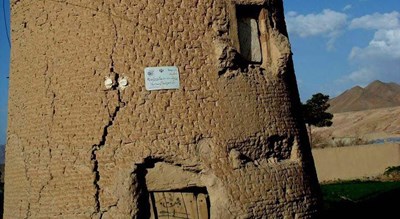 برج و دروازه های ندوشن -  شهر یزد
