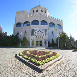 مرکز فرهنگی استرگم (اسزترگوم)