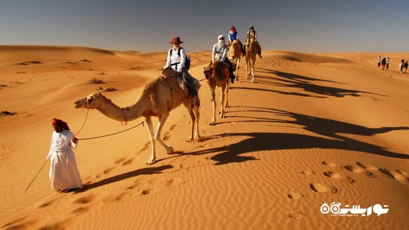 3. کویر وهیبه مکان محبوبی که باید در سفر به عمان از آن بازدید کنید