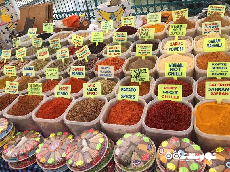 9. بازار ادویه (Spice Bazaar)