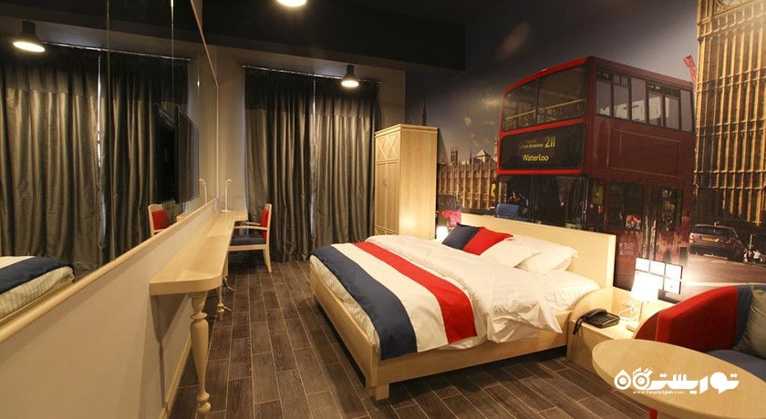 نمای تخت بزرگ اتاق دلوکس