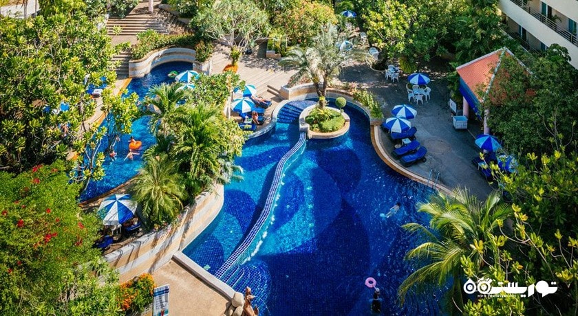 استخر روباز هتل رویال پارادایس