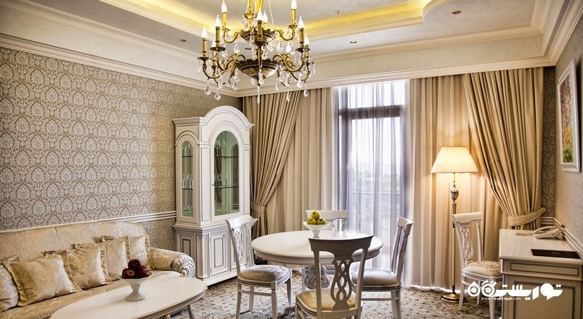 محوطه نشیمن اتاق دلوکس