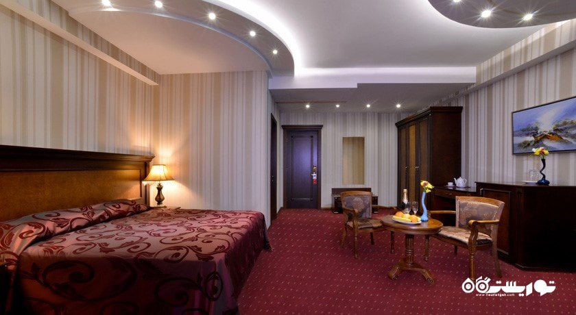 اتاق دلوکس هتل فوروم