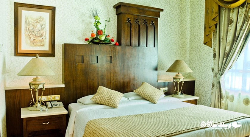 نمای تخت بزرگ سوئیت هتل