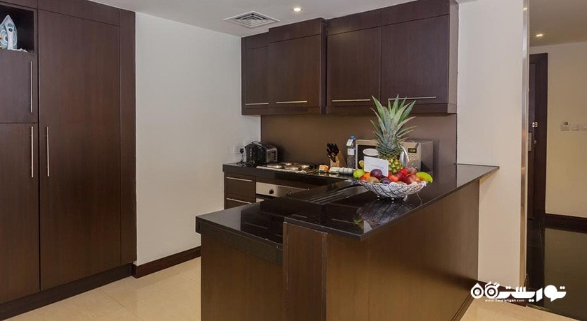 نمای آشپزخانه آپارتمان دوخوابه