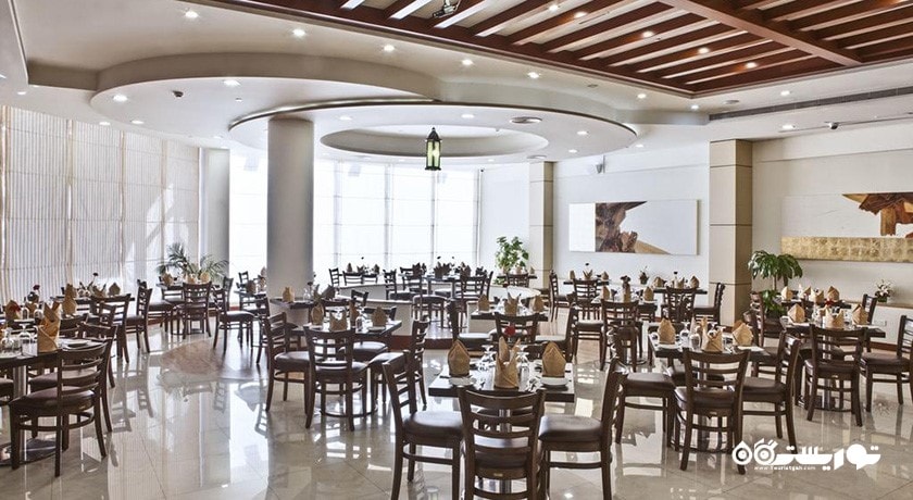 نمای رستوران هتل رامادا دیرا