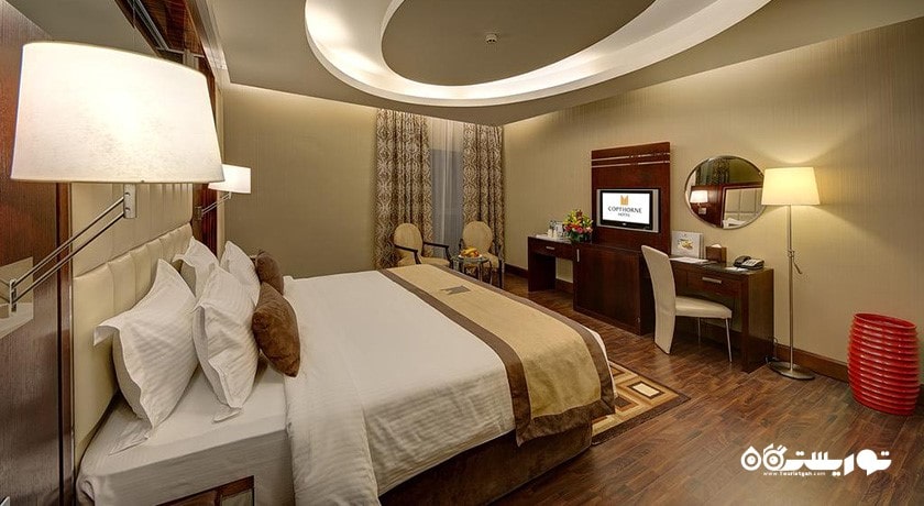 نمای تخت بزرگ اتاق سوپریور