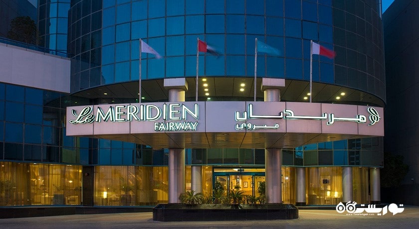 درب ورودی هتل لمردین فیروی