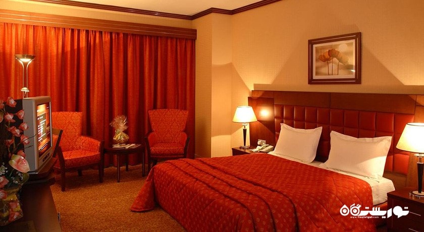 نمای تخت بزرگ اتاق دلوکس