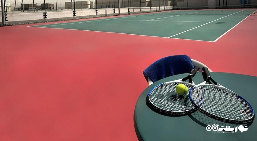 زمین تنیس هتل البستان سنتر اند رزیدنس