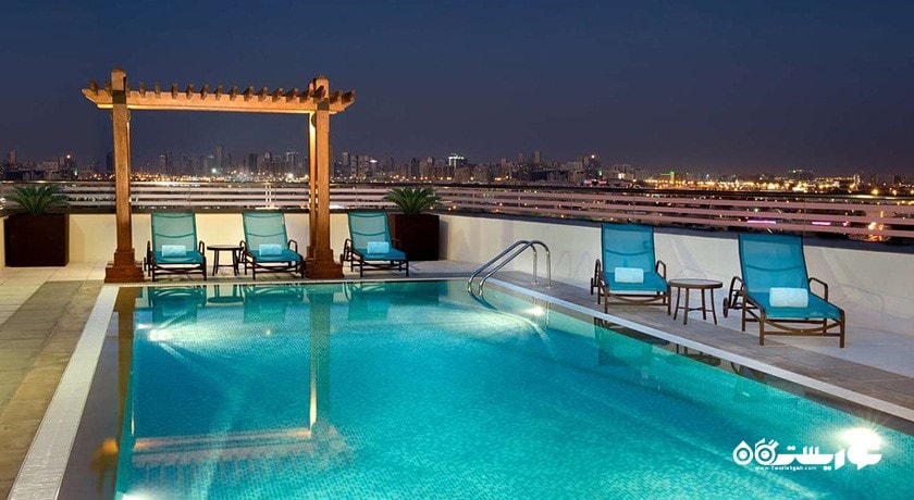 استخر روباز هتل هیلتون گاردن این المرقبات