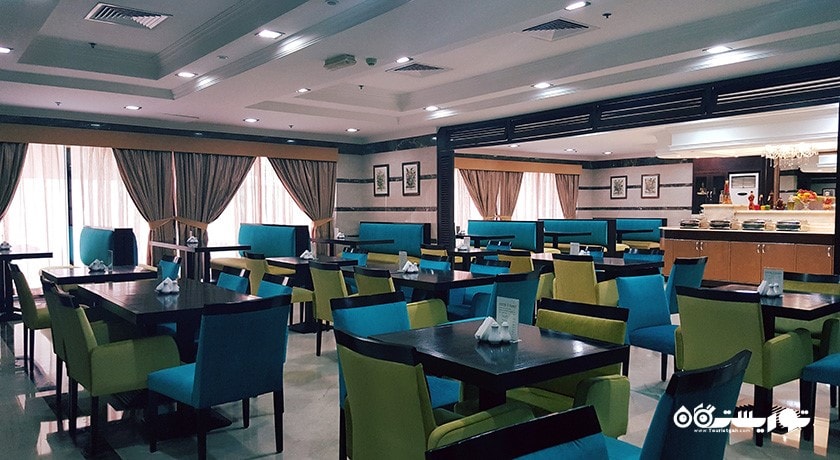 نمای دیگر رستوران هتل آپارتمان المنار