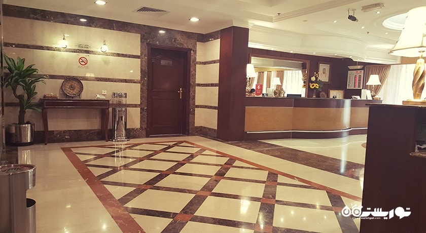 میز پذیرش هتل آپارتمان المنار