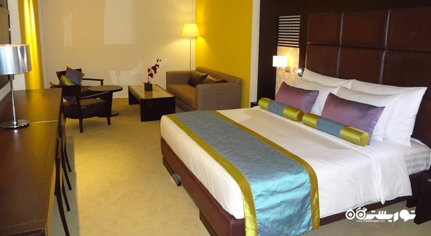 نمای تخت بزرگ اتاق کلاسیک