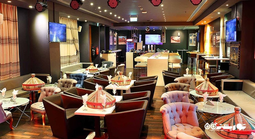 نمای کلی دانکیرا بار اند گریل