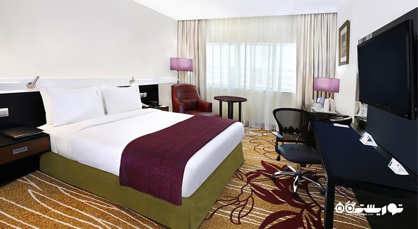 نمای تخت بزرگ اتاق دلوکس