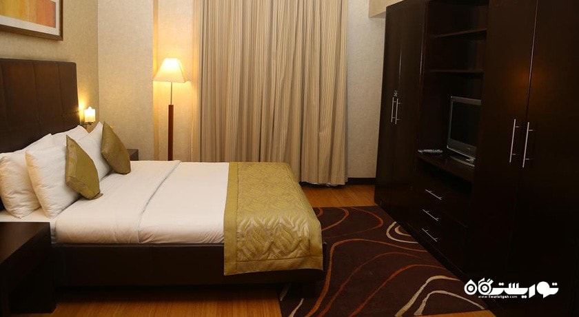 نمای تخت بزرگ اتاق استودیو