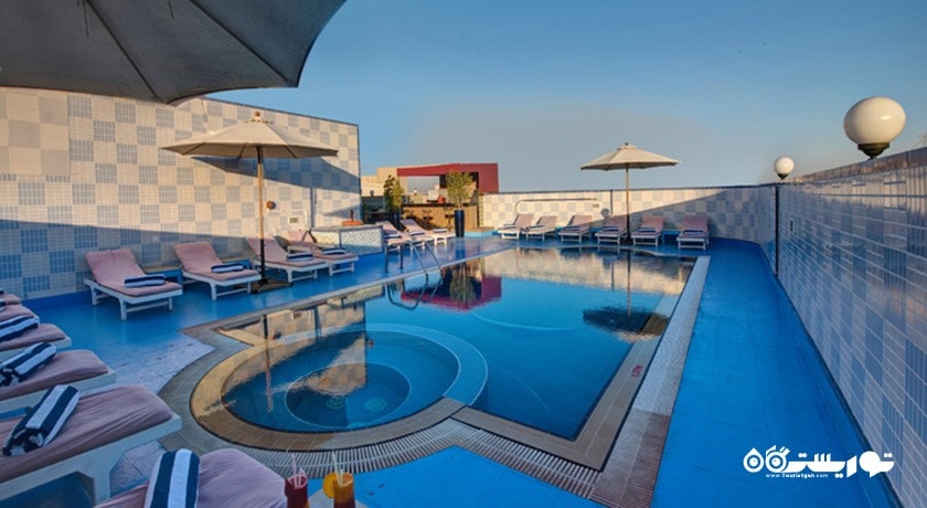 استخر روباز هتل کامفورت این دبی