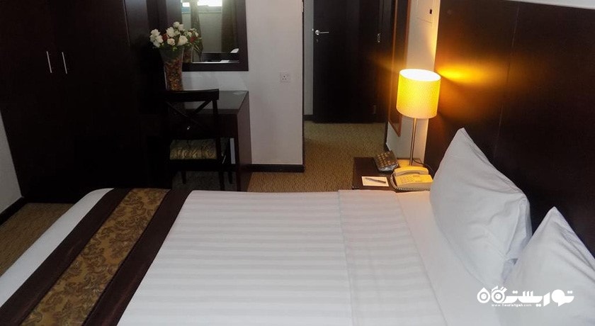 نمای تخت بزرگ سوئیت اگزکیوتیو