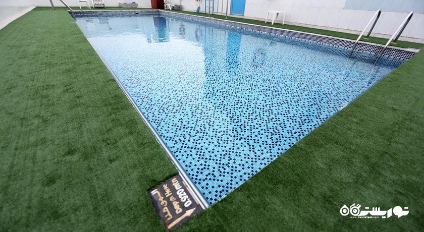 استخر روباز هتل سیگنیچر این دیرا