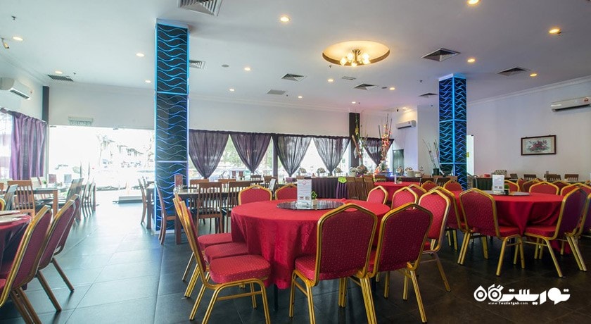 نمایی از رستوران گاردن تراس کافه