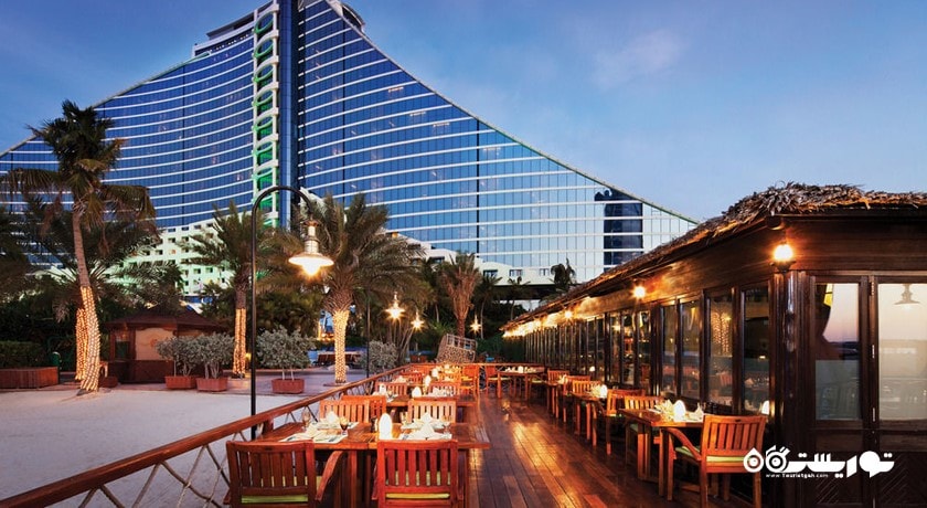 نمای رستوران بیچ کومرز