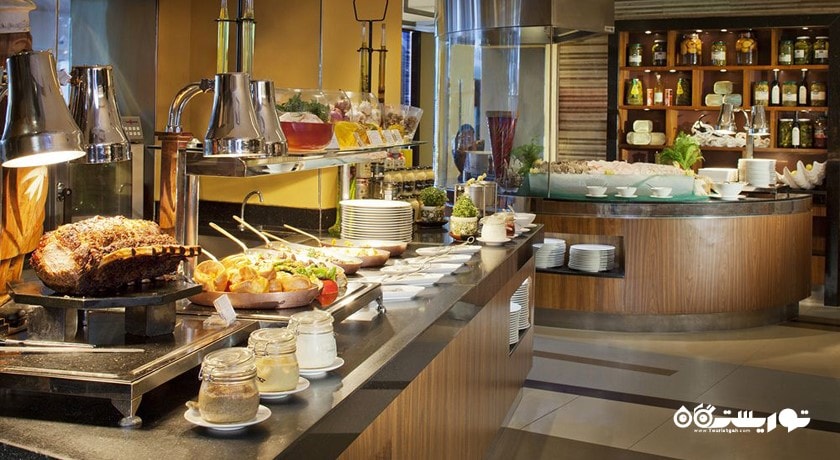 بوفه سلف سرویس رستوران لتیتود